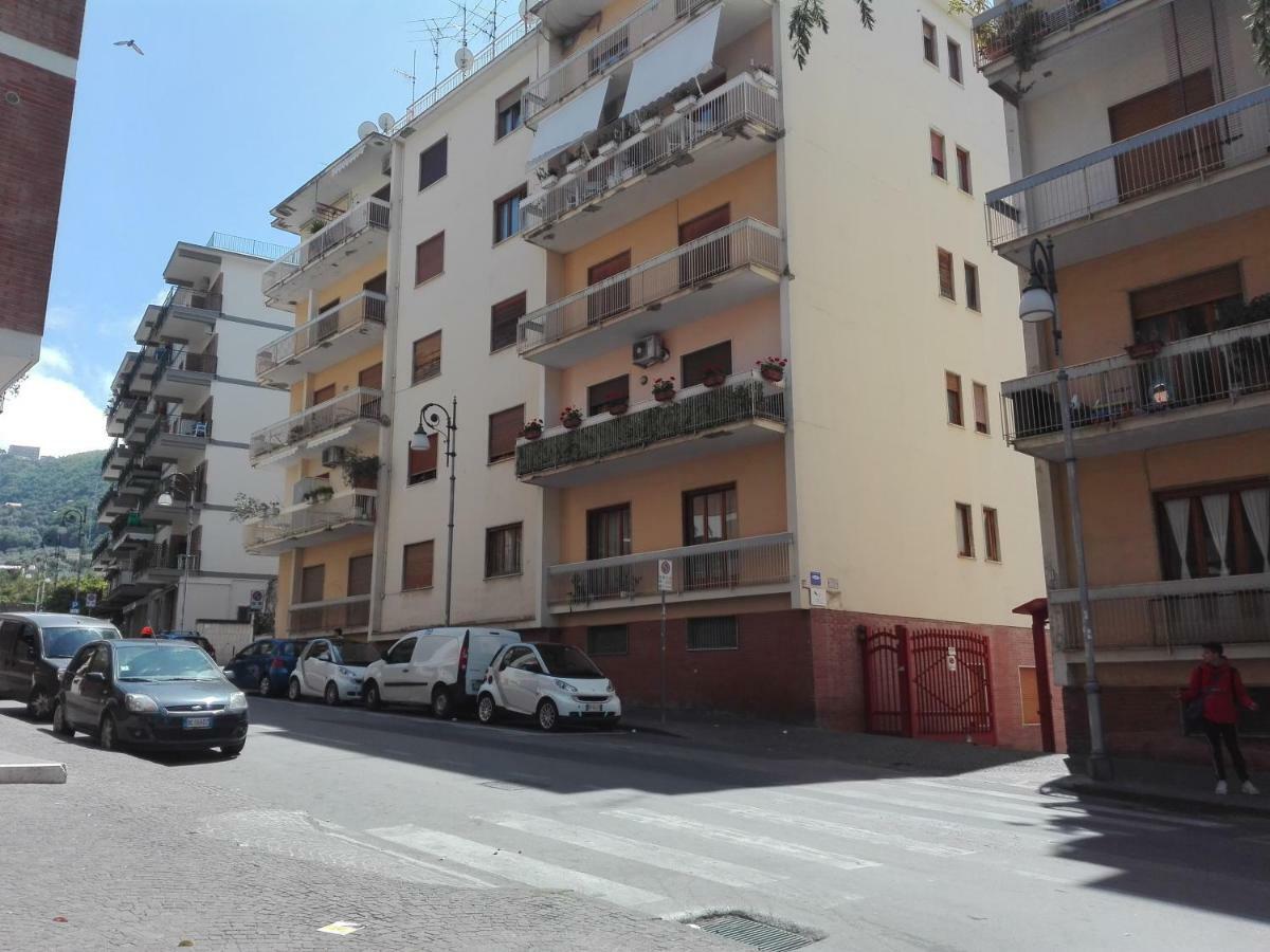 Viaparsano Leilighet Sorrento Eksteriør bilde